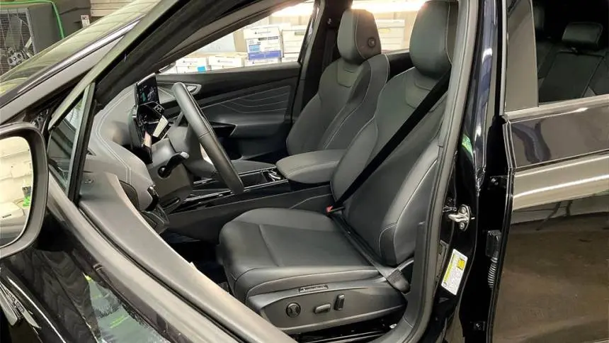 2023 Volkswagen ID.4 1V2GNPE83PC006874