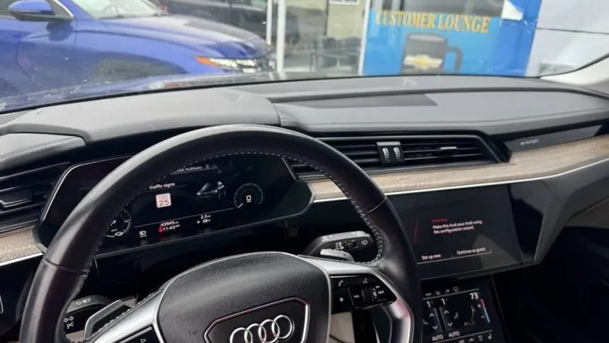 2021 Audi e-tron WA1LABGE9MB027046
