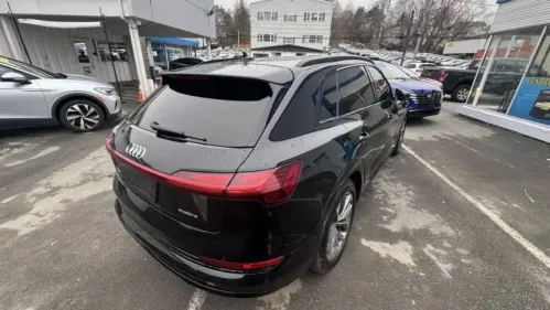 2021 Audi e-tron WA1LABGE9MB027046