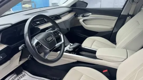2021 Audi e-tron WA1LABGE9MB027046