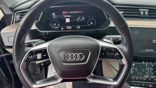2021 Audi e-tron WA1LABGE9MB027046