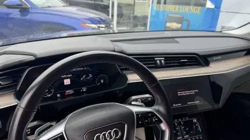 2021 Audi e-tron WA1LABGE9MB027046