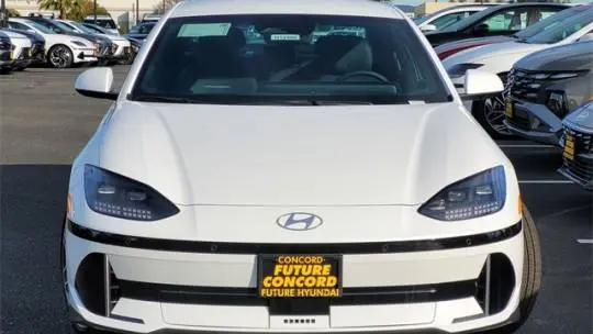 2025 Hyundai IONIQ 6 KMHM54AA2SA096532