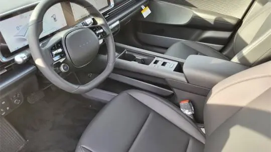 2025 Hyundai IONIQ 6 KMHM54AA2SA096532