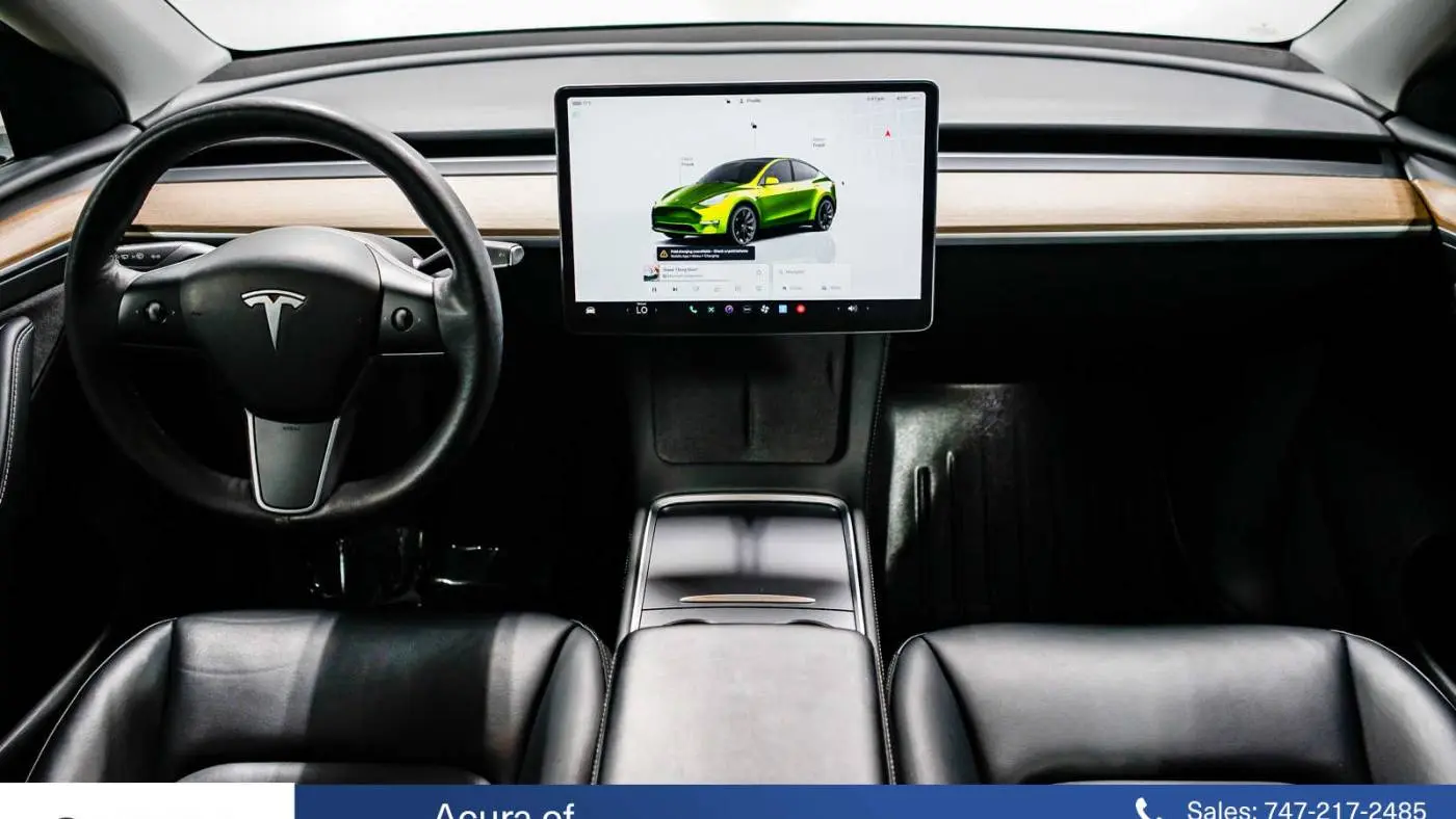 2023 Tesla Model Y 7SAYGAEE4PF601354