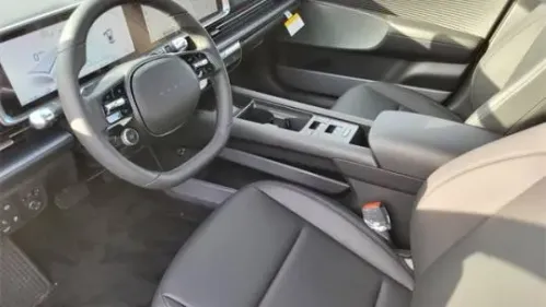 2025 Hyundai IONIQ 6 KMHM54AA2SA096532