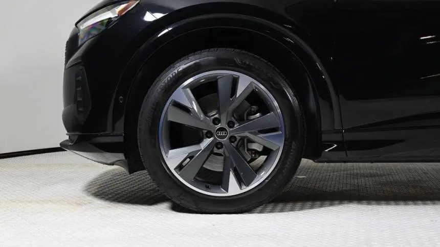 2022 Audi Q4 e-tron WA1H2BFZXNP054090
