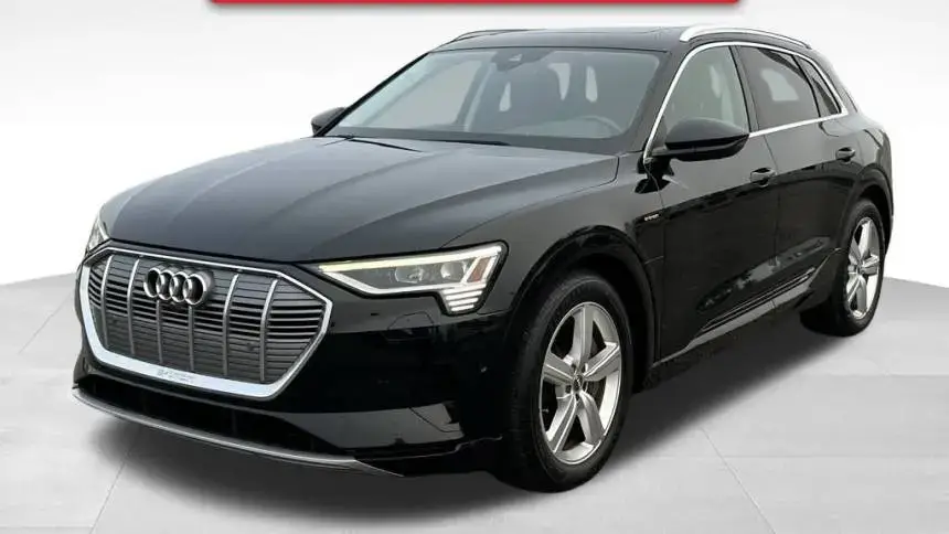 2019 Audi e-tron WA1LAAGE5KB024491