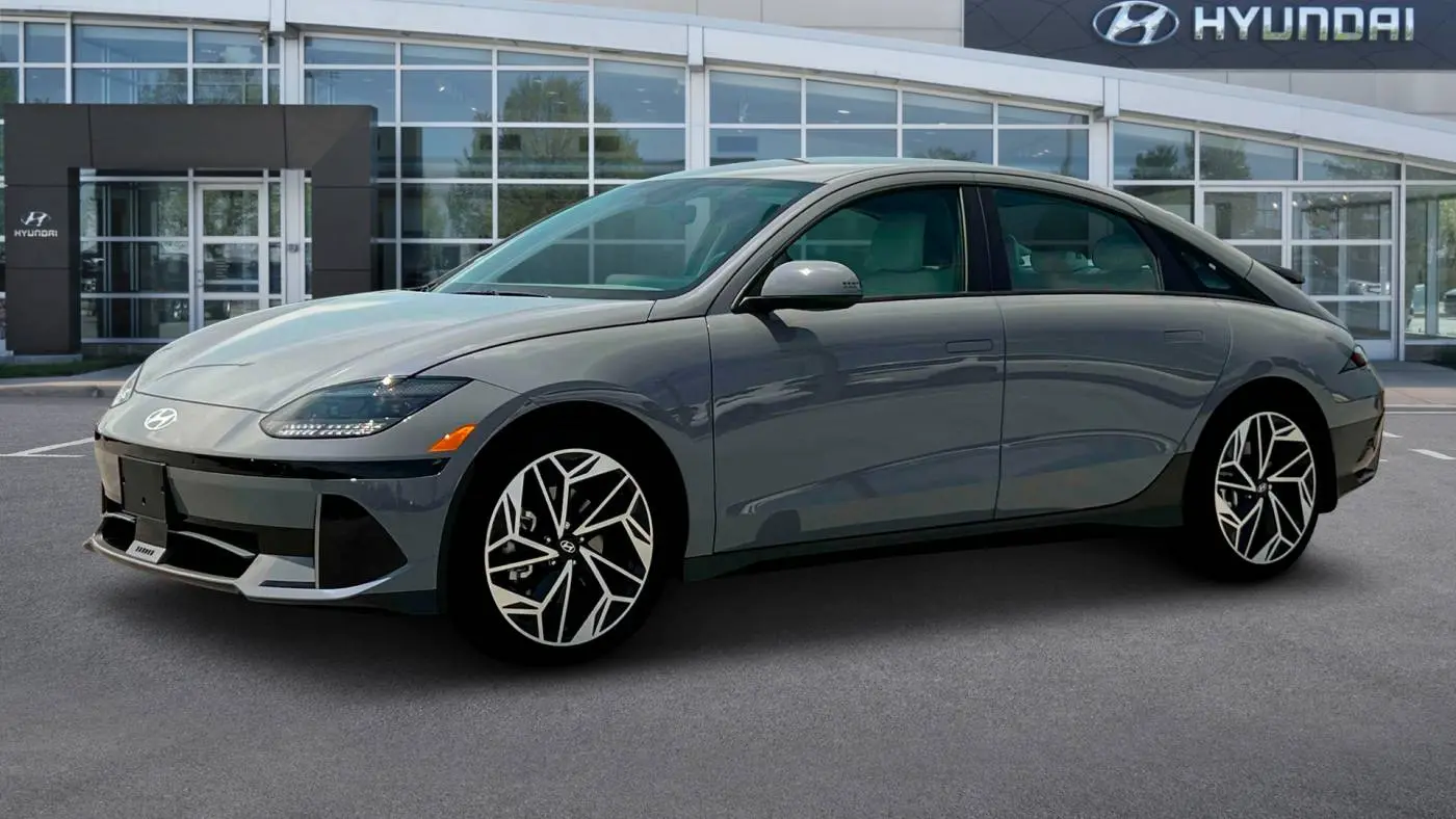2025 Hyundai IONIQ 6 KMHM34AC8SA099068