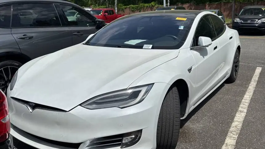 2020 Tesla Model S 5YJSA1E22LF372323
