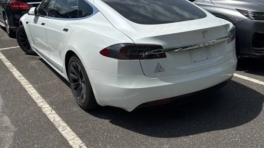 2020 Tesla Model S 5YJSA1E22LF372323