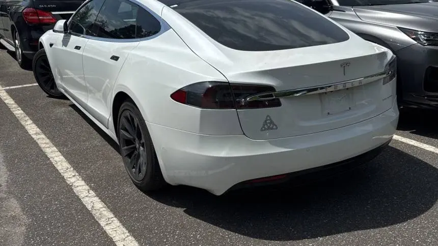2020 Tesla Model S 5YJSA1E22LF372323