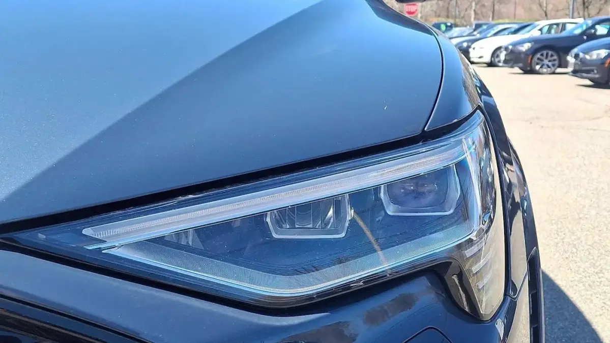 2022 Audi e-tron S - Images - 9