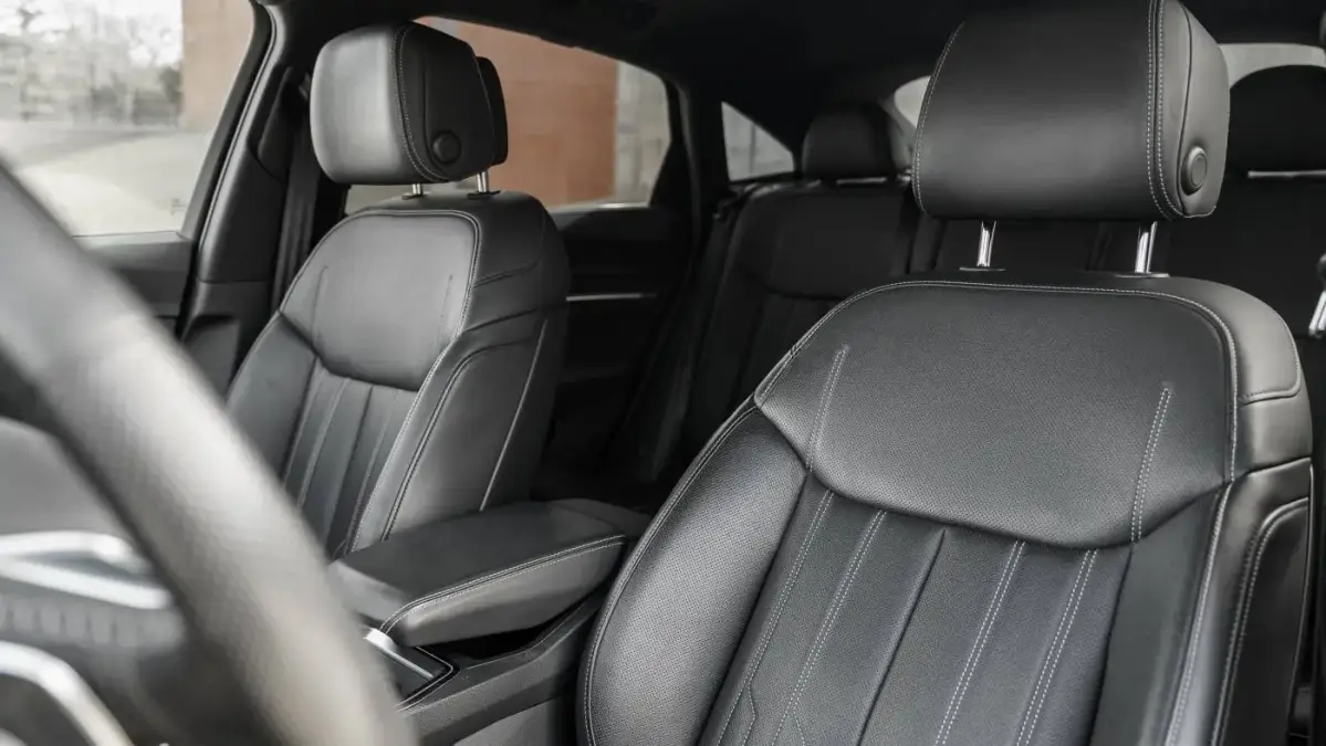 2022 Audi e-tron S - Images - 19