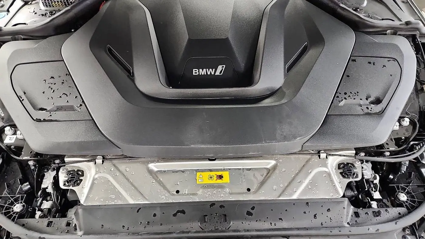 2024 BMW i4 WBY43AW0XRFS58525