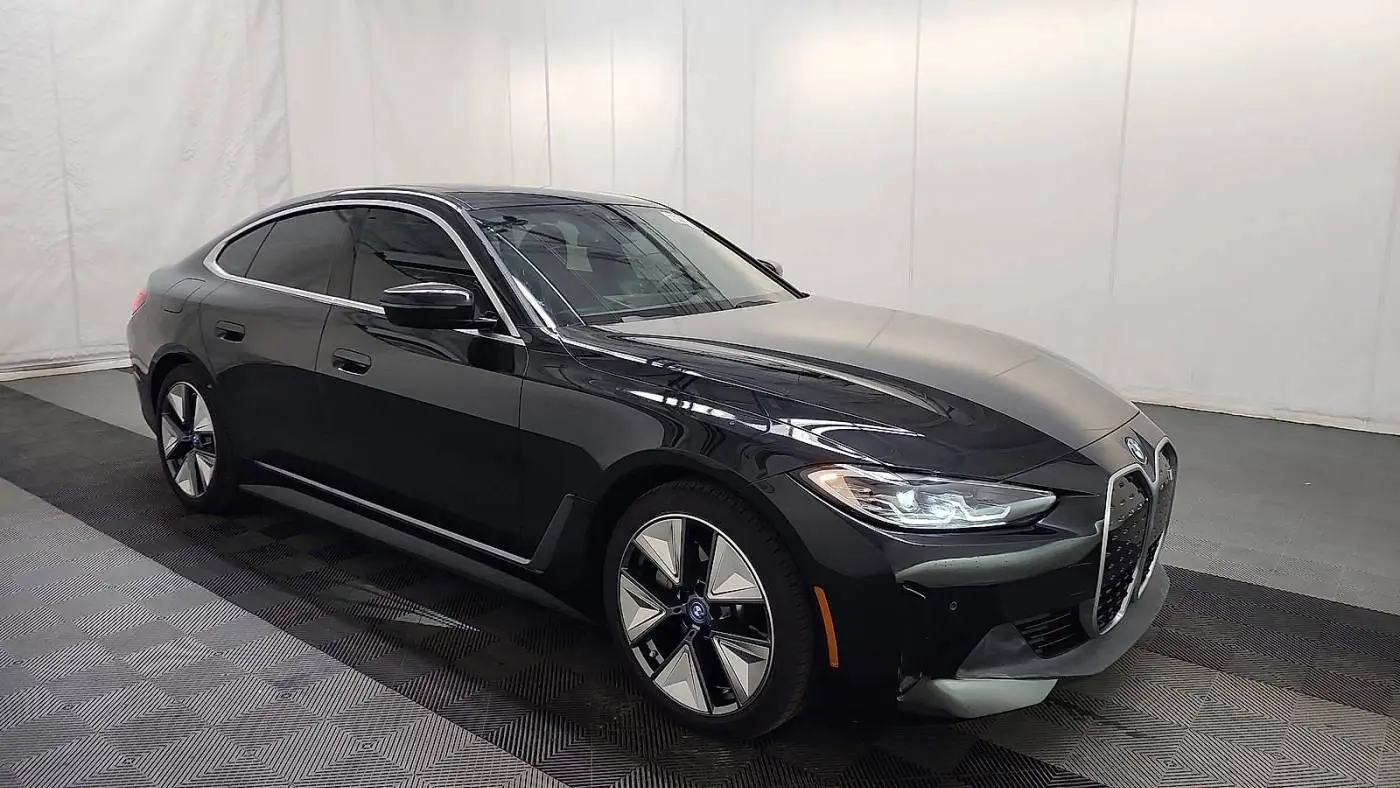 2024 BMW i4 WBY43AW0XRFS58525