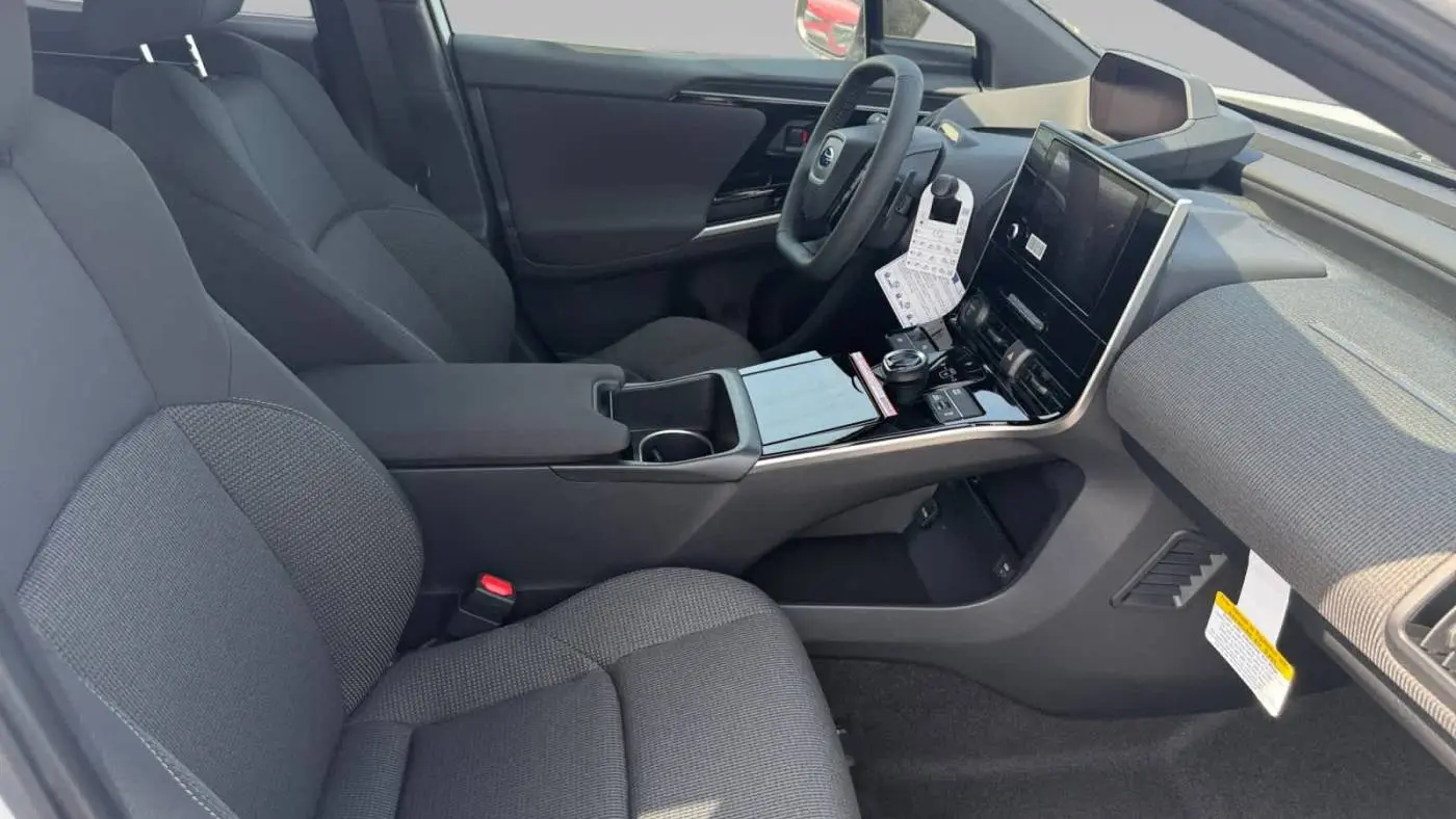 2025 Subaru Solterra JTMABABAXSA101201
