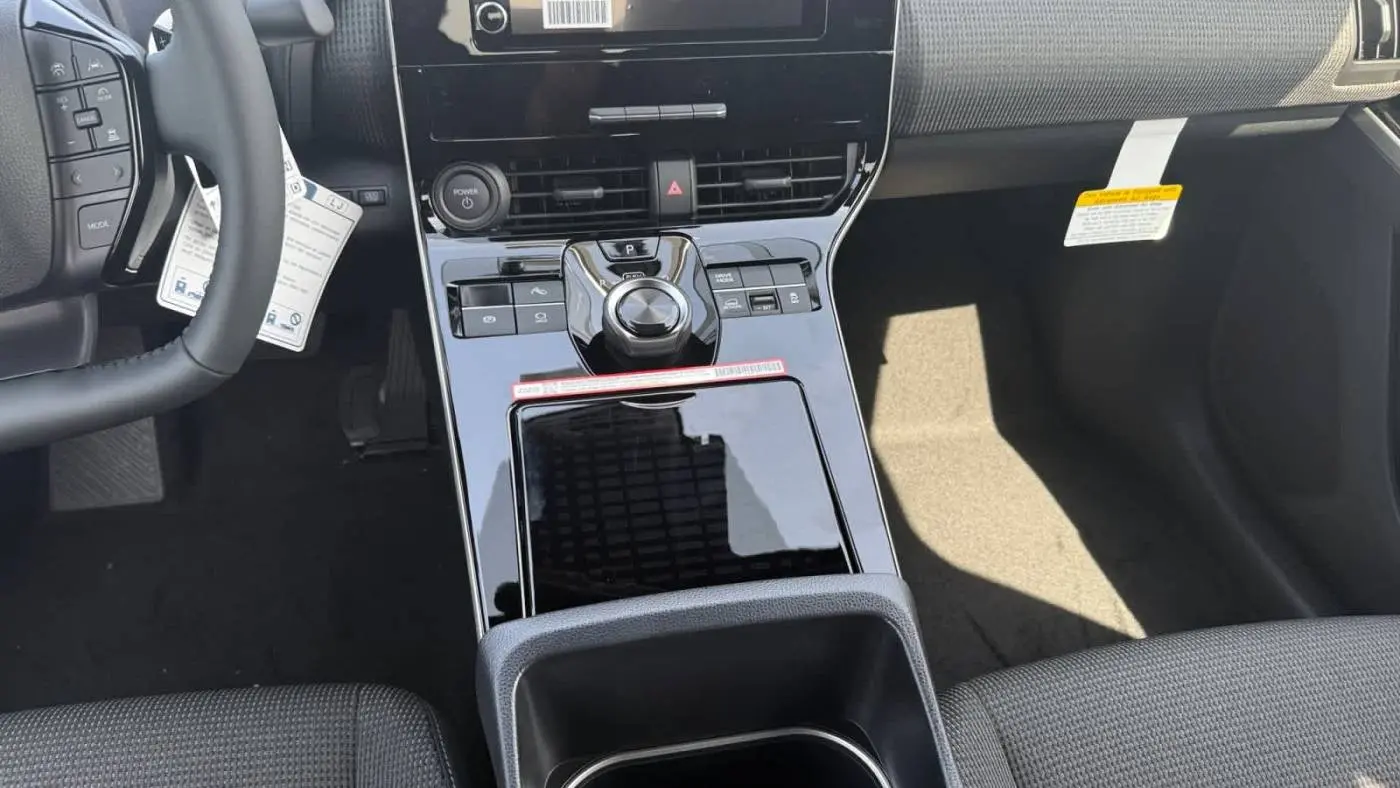 2025 Subaru Solterra JTMABABAXSA101201