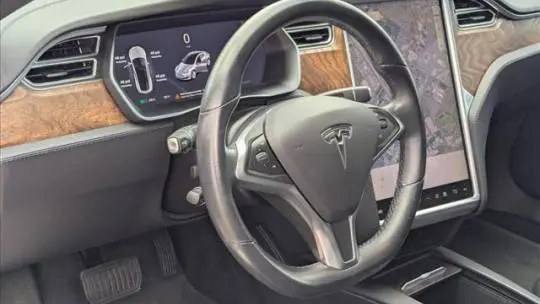 2018 Tesla Model S 5YJSA1E29JF251575