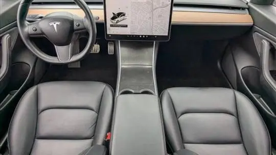 2018 Tesla Model 3 5YJ3E1EB5JF170985