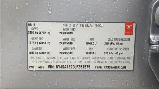 2018 Tesla Model S 5YJSA1E29JF251575