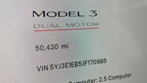 2018 Tesla Model 3 5YJ3E1EB5JF170985