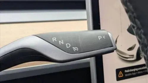 2018 Tesla Model 3 5YJ3E1EB5JF170985