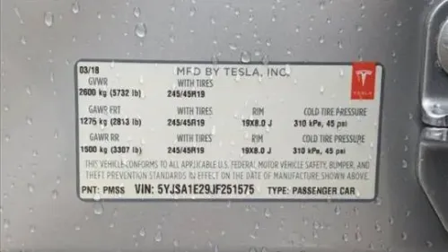 2018 Tesla Model S 5YJSA1E29JF251575