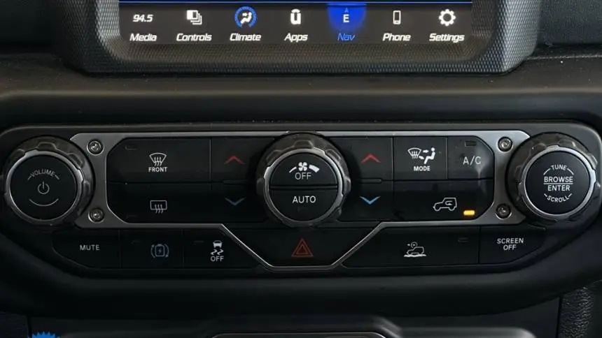 2023 Jeep Wrangler 1C4JJXP67PW630240
