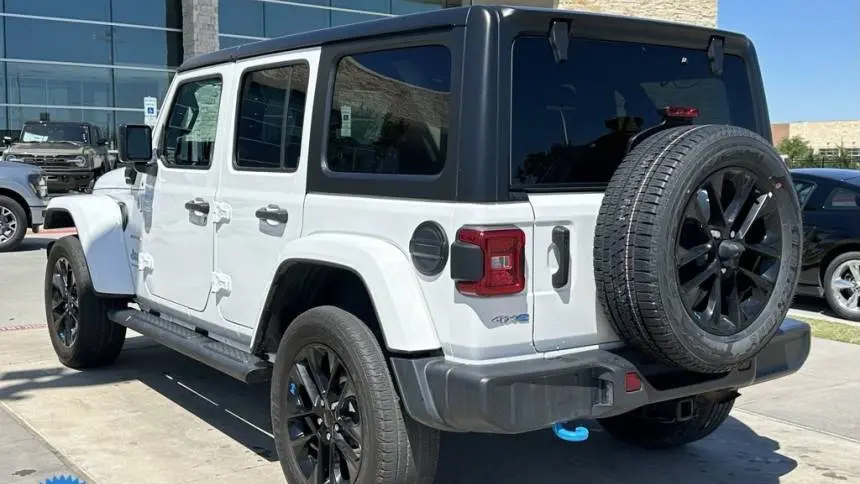 2023 Jeep Wrangler 1C4JJXP67PW630240