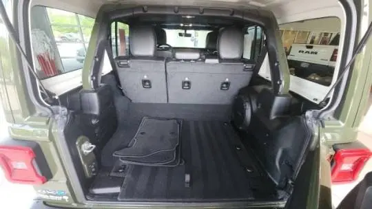 2022 Jeep Wrangler 1C4JJXP66NW153636