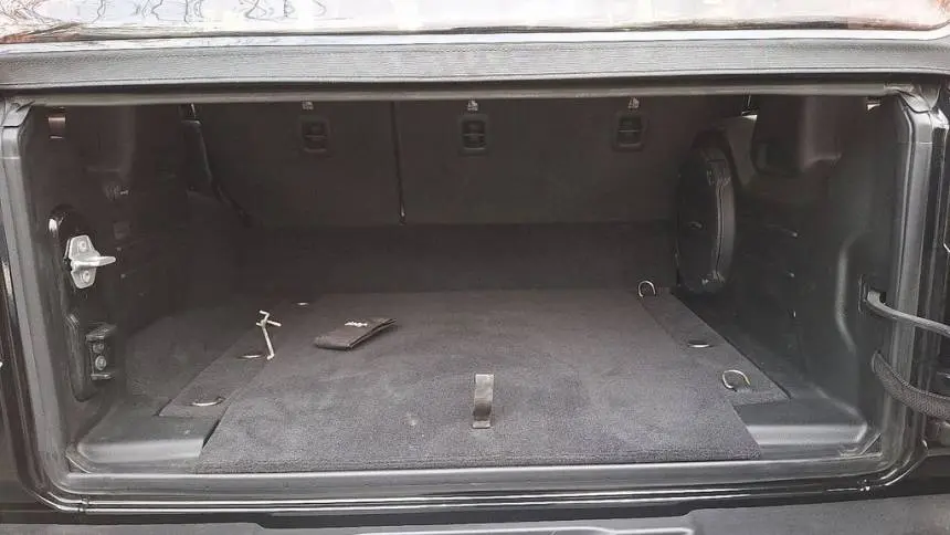 2021 Jeep Wrangler 1C4JJXR68MW799952