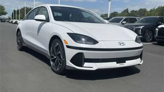2025 Hyundai IONIQ 6 KMHM34AA0SA098172