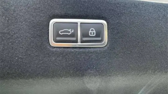 2025 Hyundai IONIQ 6 KMHM34AA0SA098172