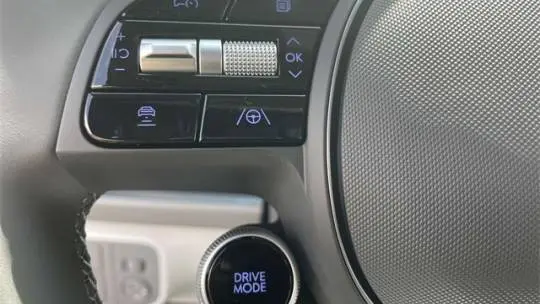 2025 Hyundai IONIQ 6 KMHM34AA0SA098172