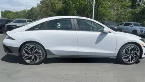 2025 Hyundai IONIQ 6 KMHM34AA0SA098172