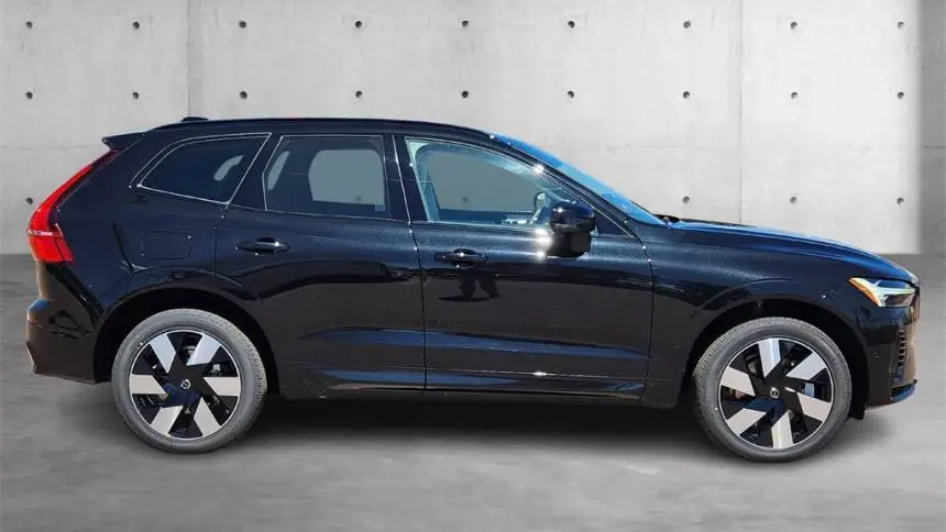 2025 Volvo XC60 YV4H60RC4S1191821