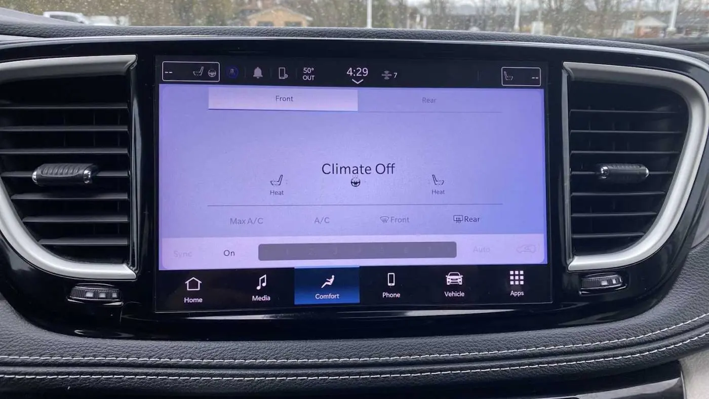 2023 Chrysler Pacifica 2C4RC1L70PR575812