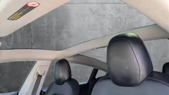 2019 Tesla Model 3 5YJ3E1EA5KF305553