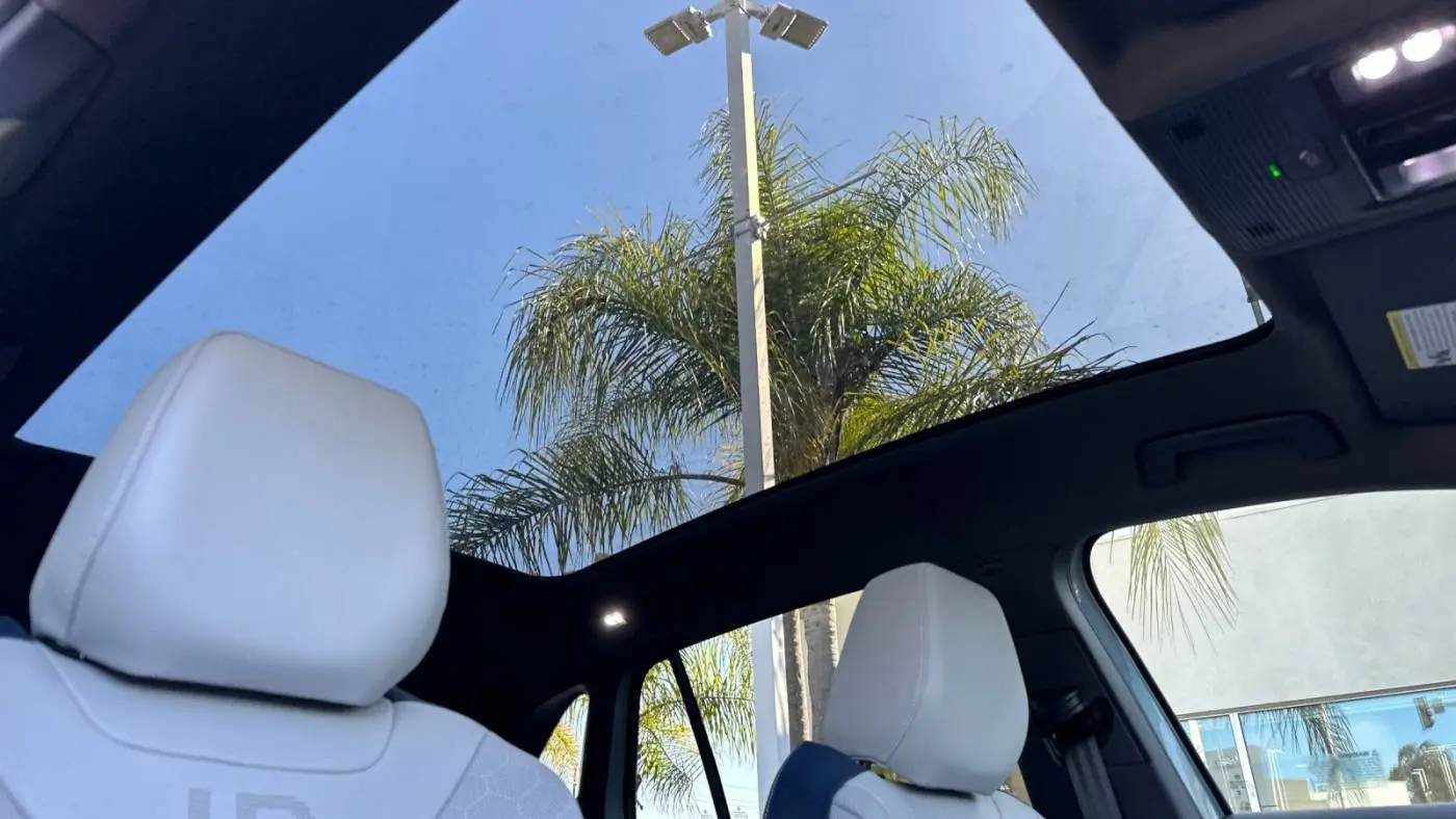 2025 Volkswagen ID.4 1V2WSPE88SC003191