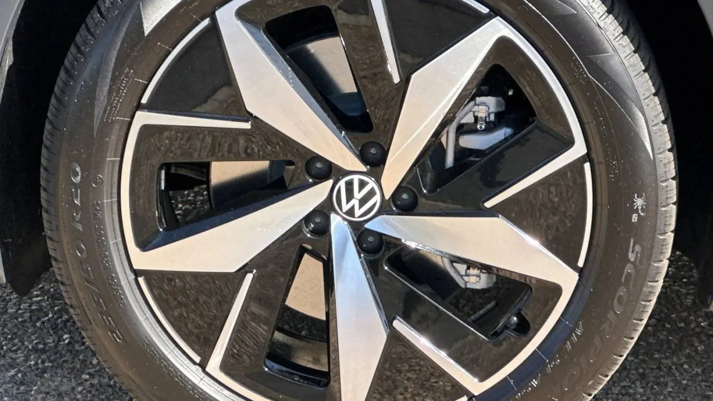 2025 Volkswagen ID.4 1V2WSPE88SC003191