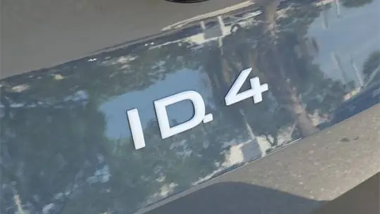 2025 Volkswagen ID.4 1V2CRPE82SC006652