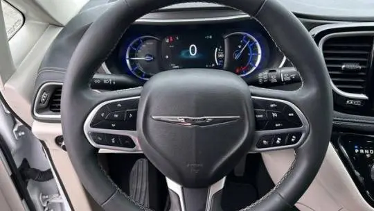 2023 Chrysler Pacifica 2C4RC1L72PR559093