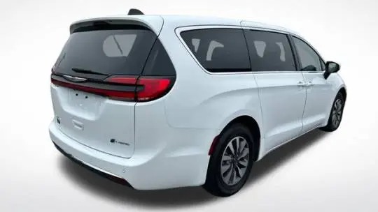 2023 Chrysler Pacifica 2C4RC1L72PR559093