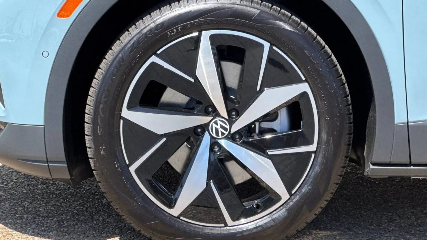 2025 Volkswagen ID.4 1V2VRPE86SC003701