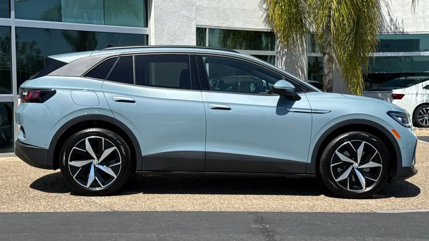 2025 Volkswagen ID.4 1V2VRPE86SC003701