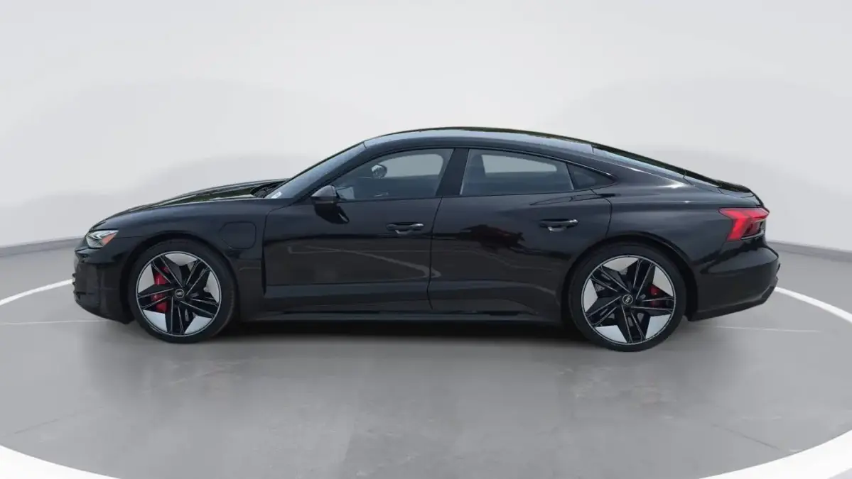 2022 Audi RS e-tron GT - Images - 6