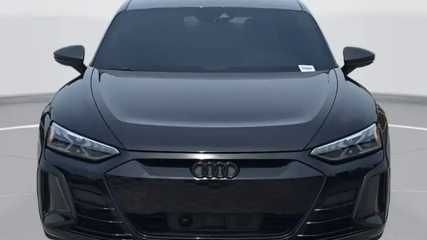2022 Audi RS e-tron GT - Images - 8