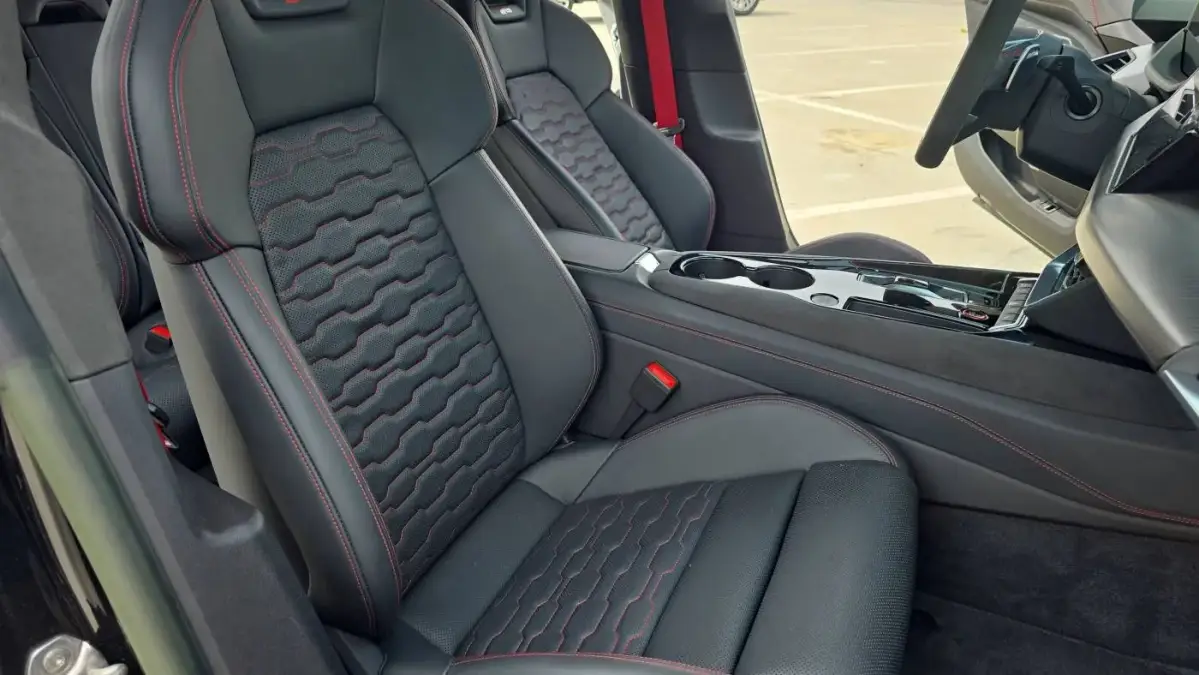 2022 Audi RS e-tron GT - Images - 10