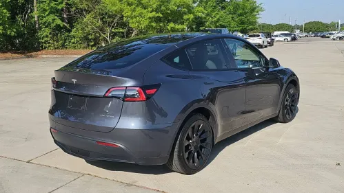 2023 Tesla Model Y 7SAYGAEE8PF933734